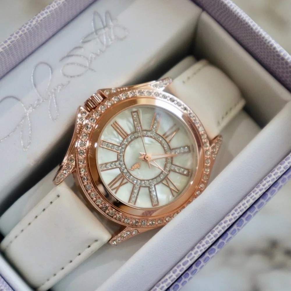 Jaclyn Smith Watch Gold‎ Color
